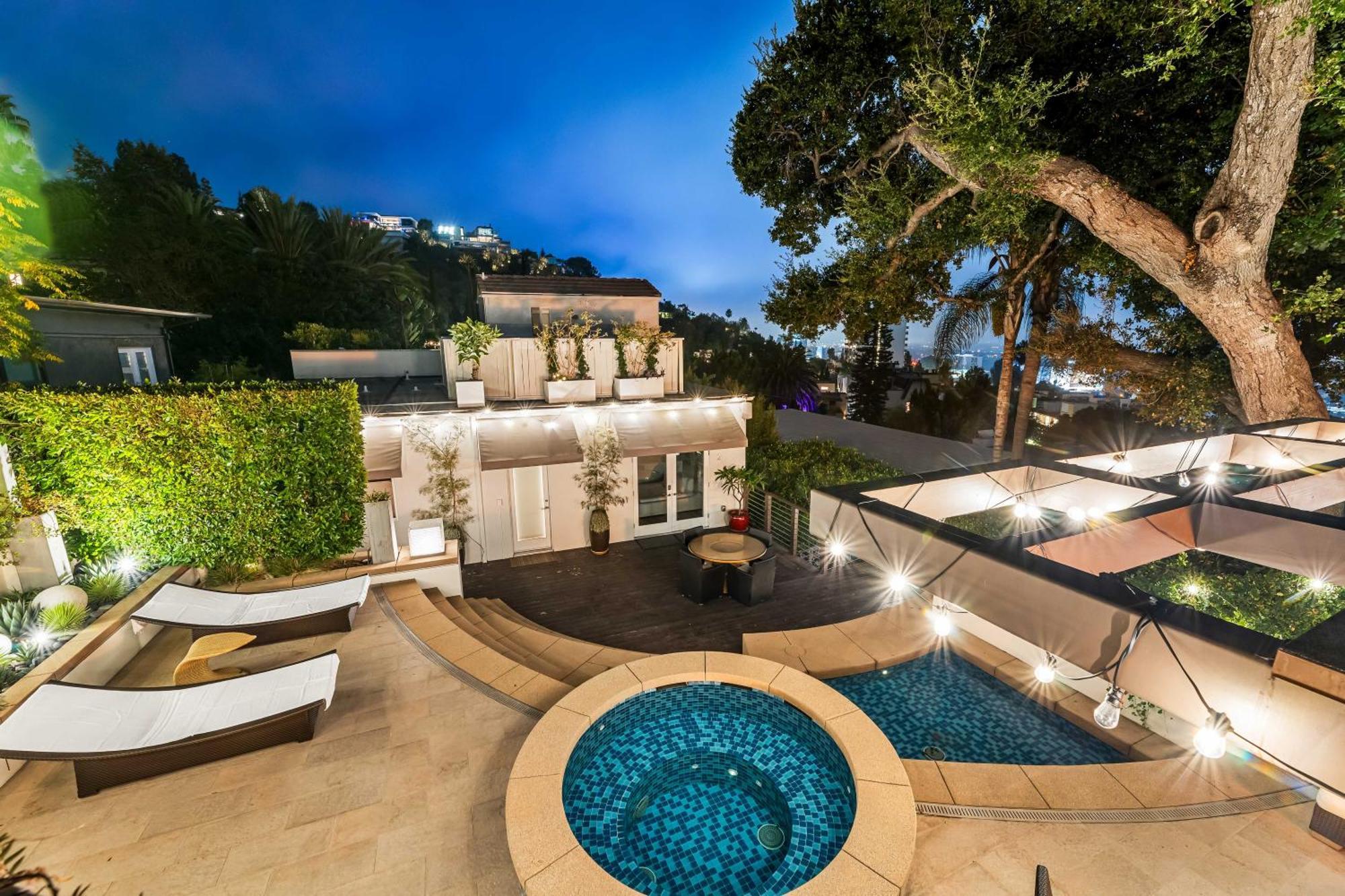 Appartamento West Hollywood Hills Jacuzzi And Beautiful View Los Angeles Esterno foto