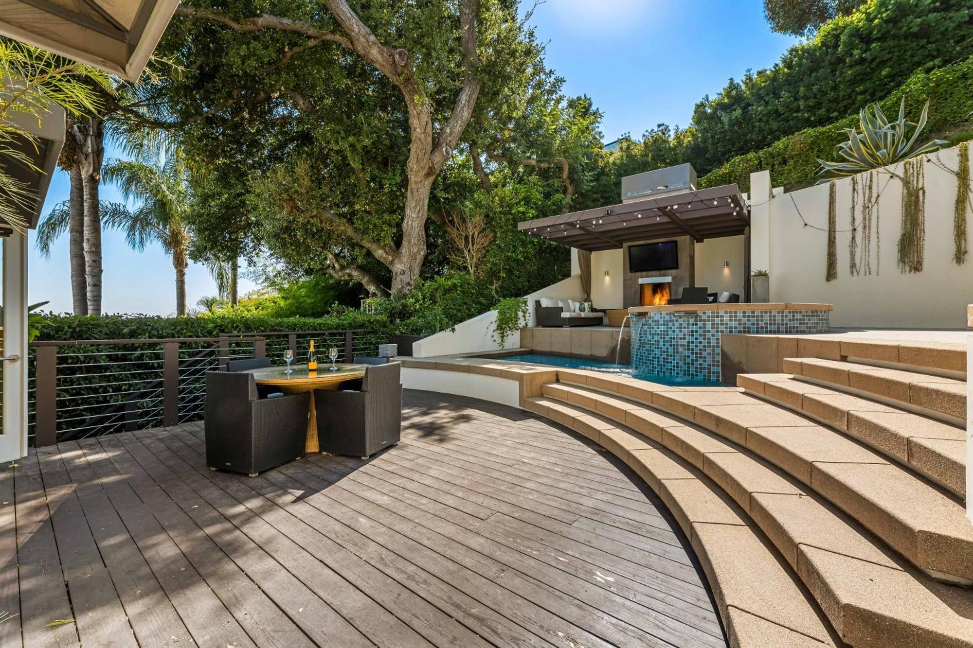 Appartamento West Hollywood Hills Jacuzzi And Beautiful View Los Angeles Esterno foto